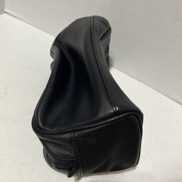 Black Faux Leather Kenneth Cole Reaction Men's Toiletry Zip Bag 9"x4"x4.5" - Picture 10 of 15